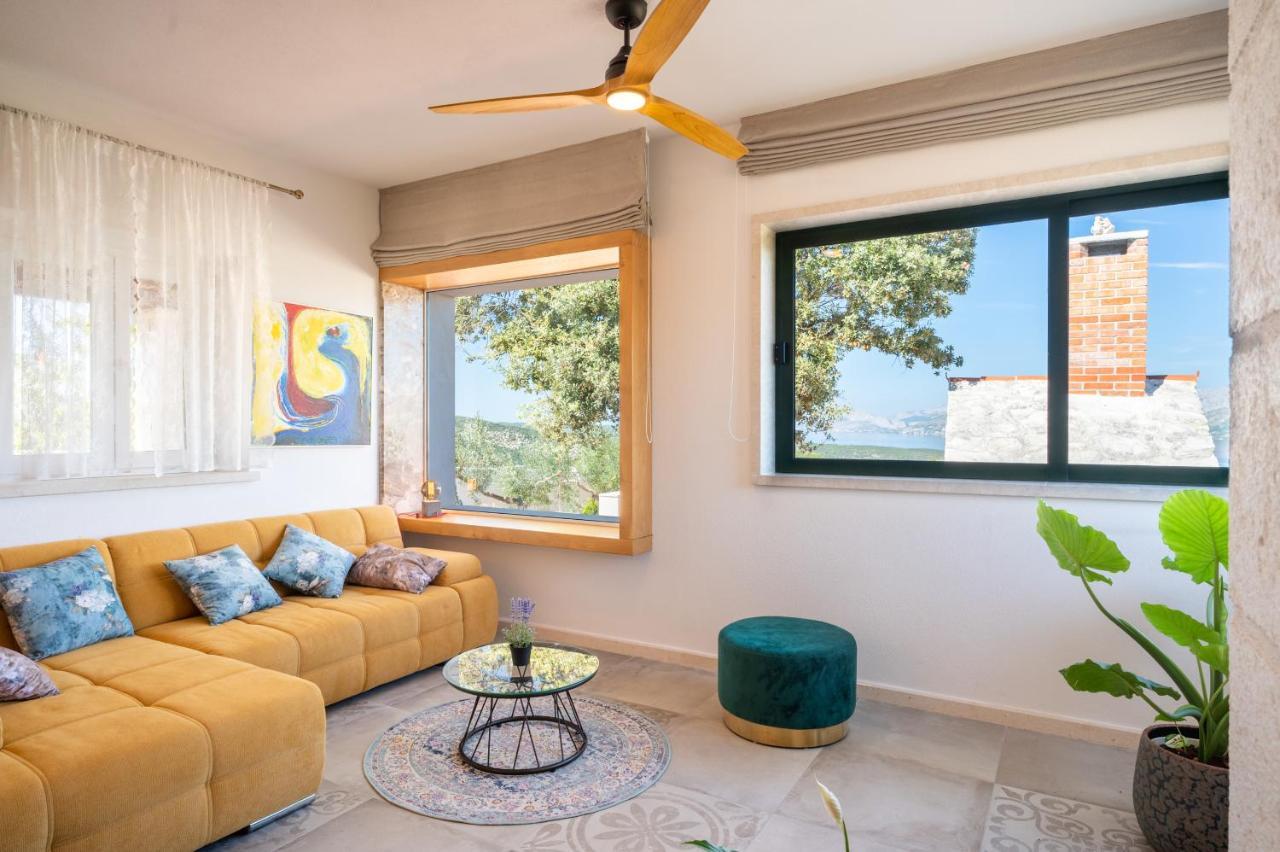 ポヴィヤ Olive Park House Bracヴィラ エクステリア 写真